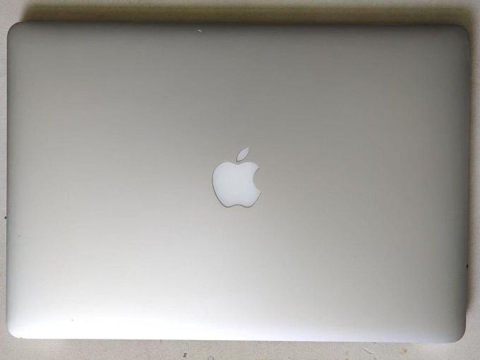 苹果MACBOOKPRO13，高效与便携的完美结合