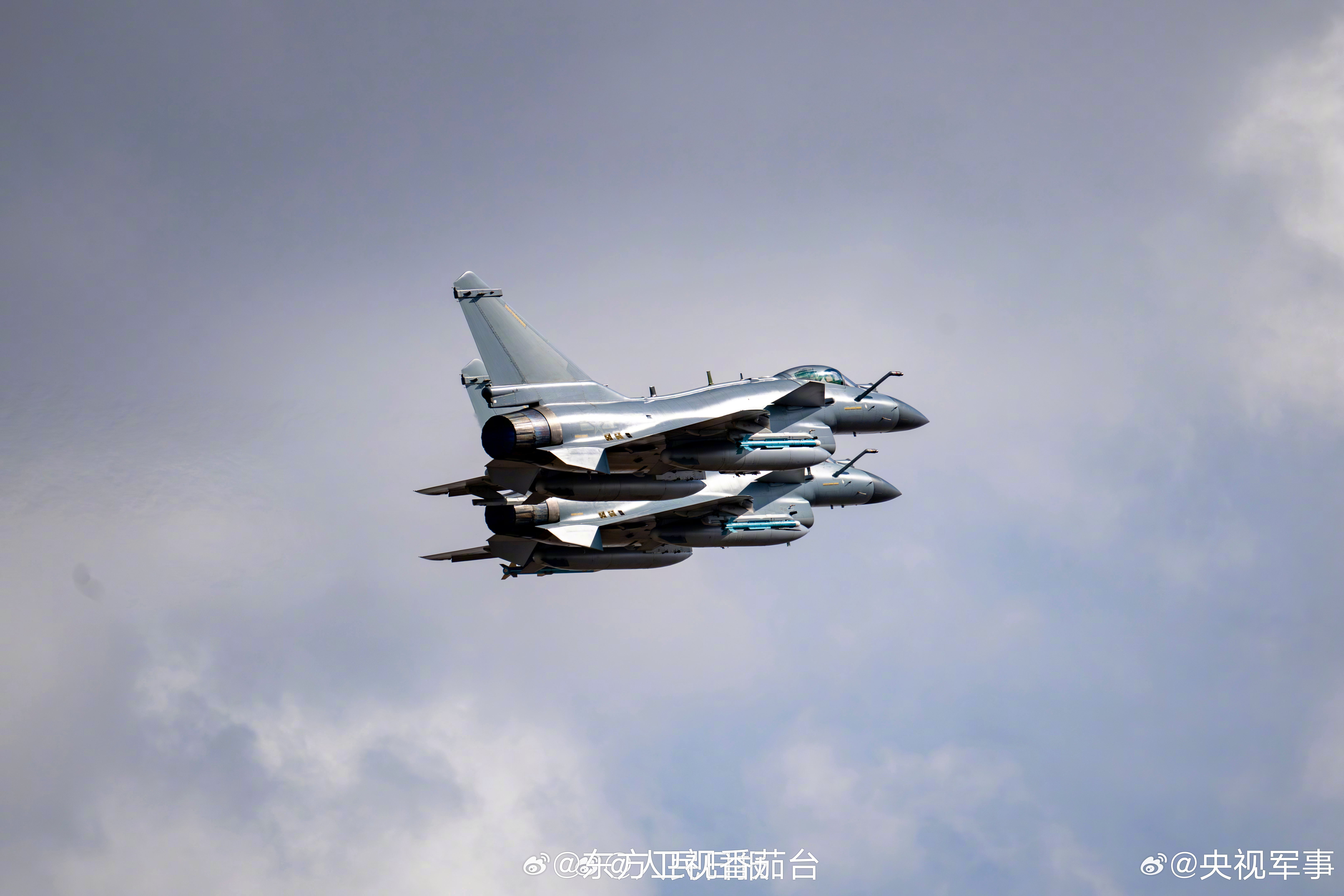 鹰击长空2鹰击长空2，探索天空的壮丽与挑战