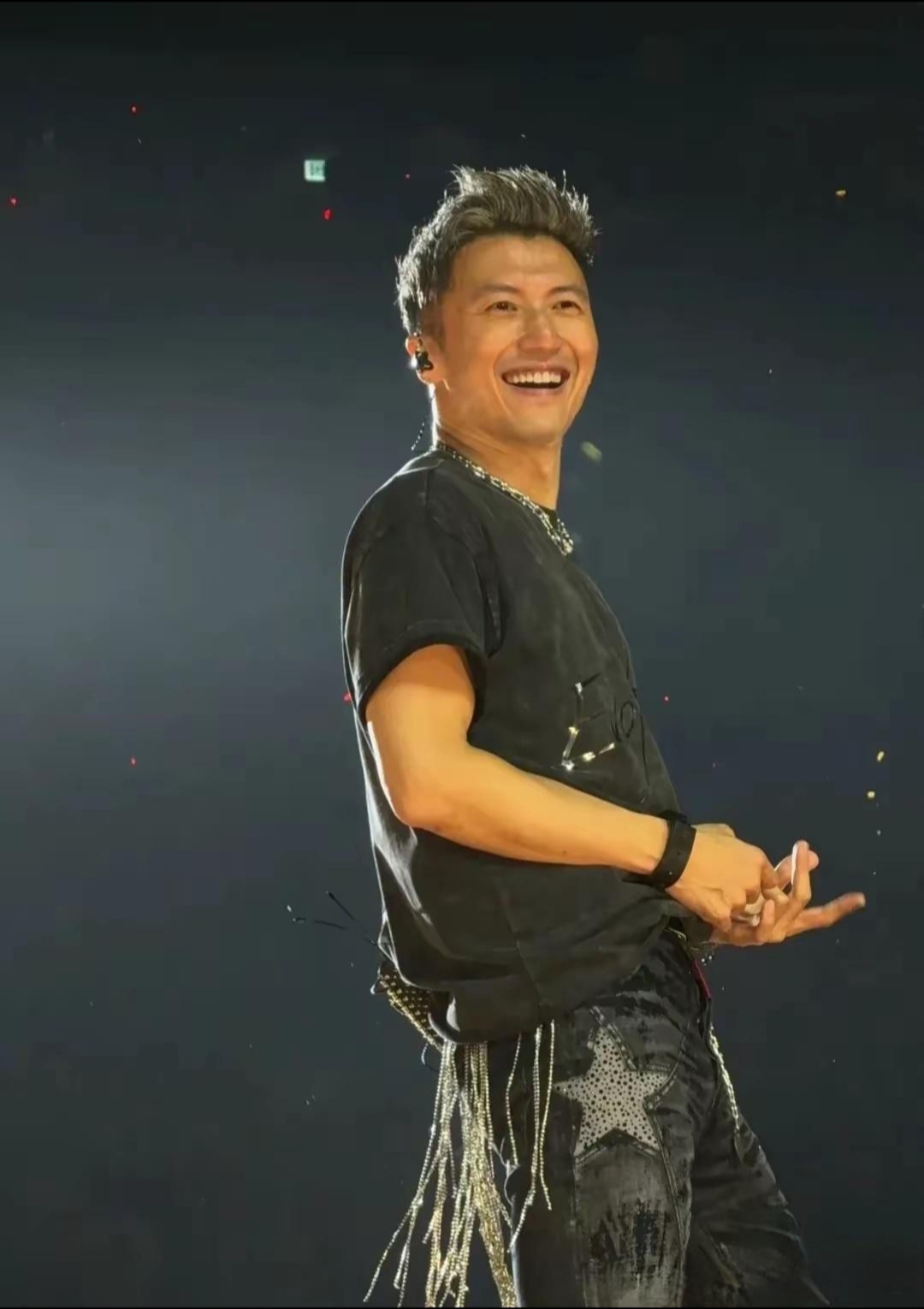 银河娱乐，璀璨星河下的娱乐盛宴-第2张图片