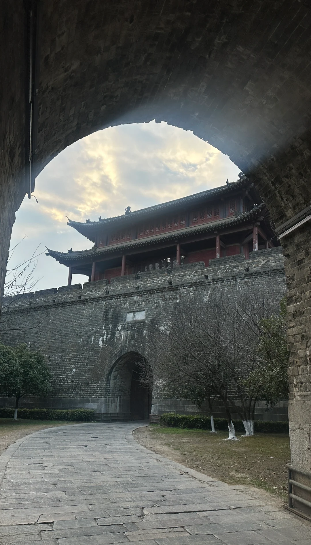 端州古城墙 全景图端州古城墙，千年历史与现代风采-第3张图片