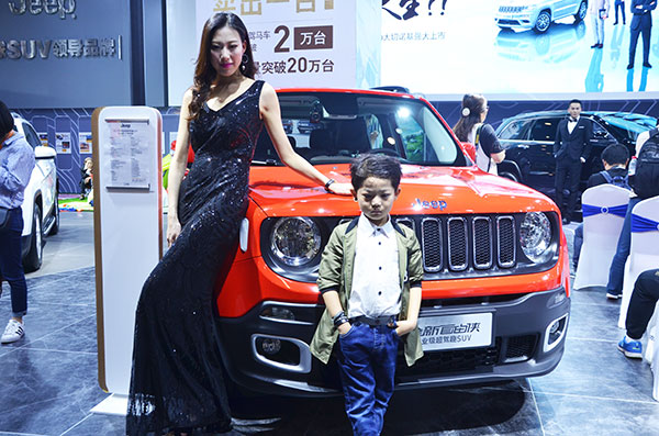 黑人巨大jeep日本人中国体内射精黑人与巨大JEEP，日本文化的独特视角
