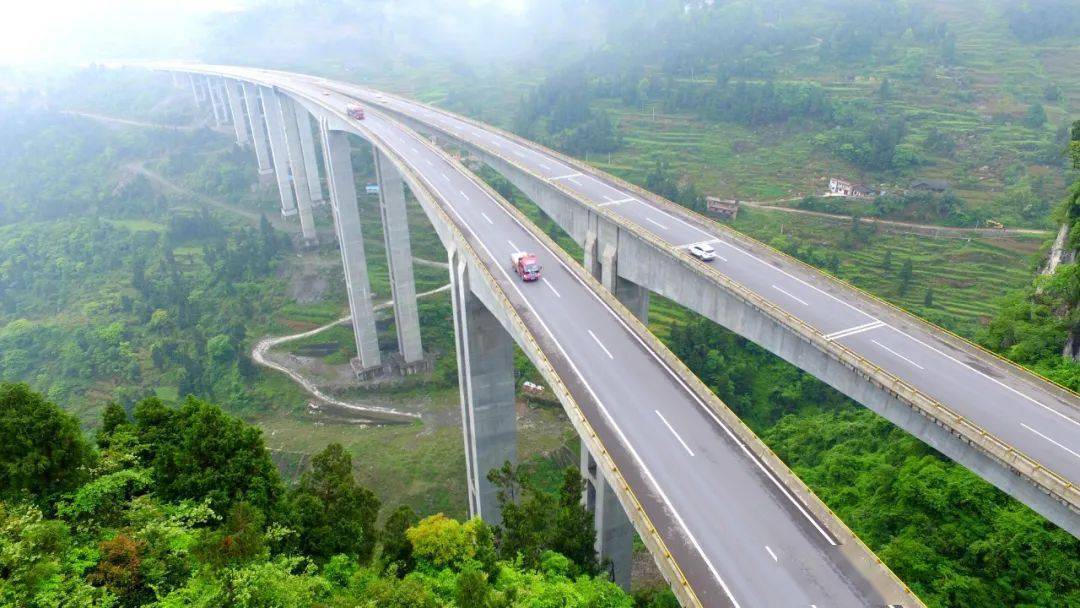 成自泸赤高速，连接四川与贵州的高速公路-第3张图片