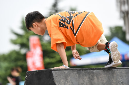 高考跑酷活动，青春的热血与挑战
