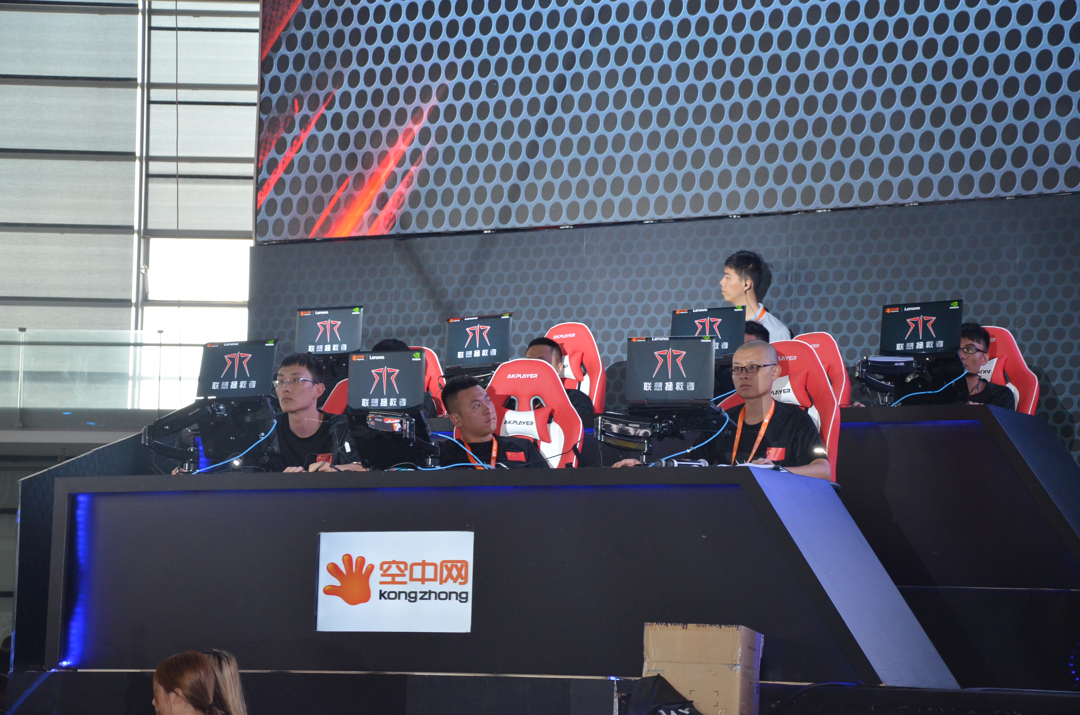 电玩巴士PC，引领游戏新风潮