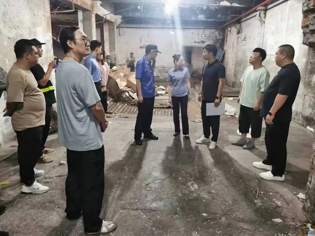 拥挤打一字拥挤