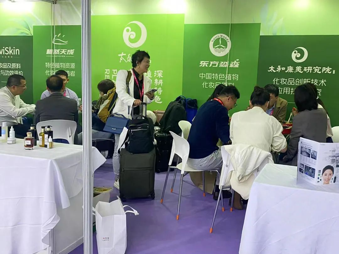 天诚集团董事长天诚集团，引领行业新篇章