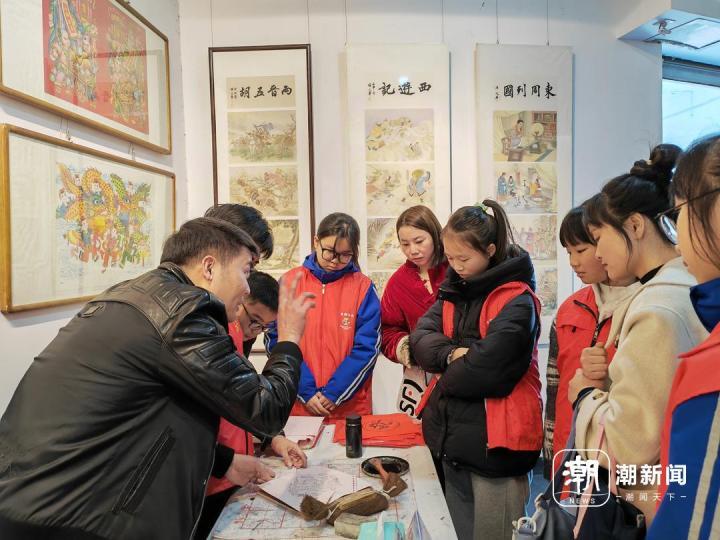 万书楼记万书楼，古籍珍藏与文化传承的圣地