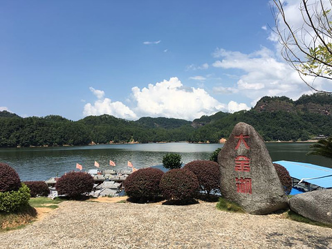 大金湖旅游大金湖旅游攻略