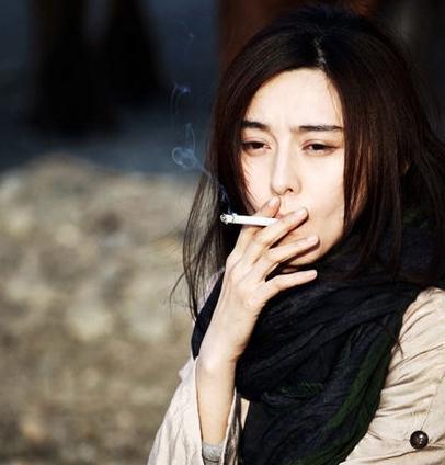 马伊琍抽烟马伊琍抽烟事件，揭秘背后的真相