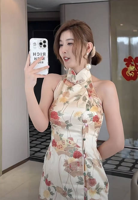 猴哥老婆个人简历-第3张图片