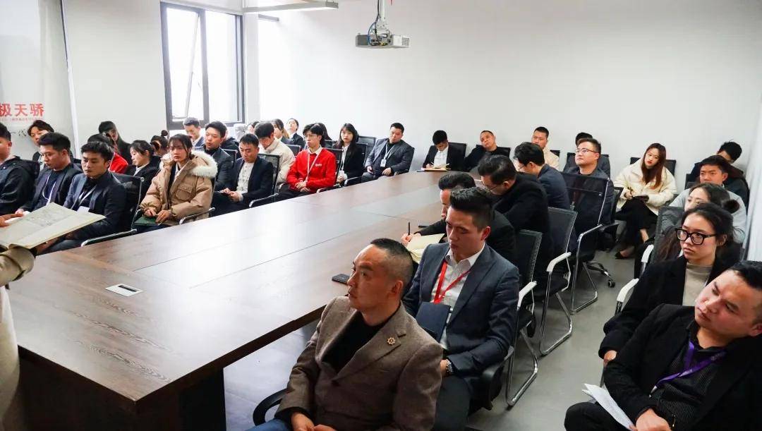 六月联盟，携手共进，共创辉煌