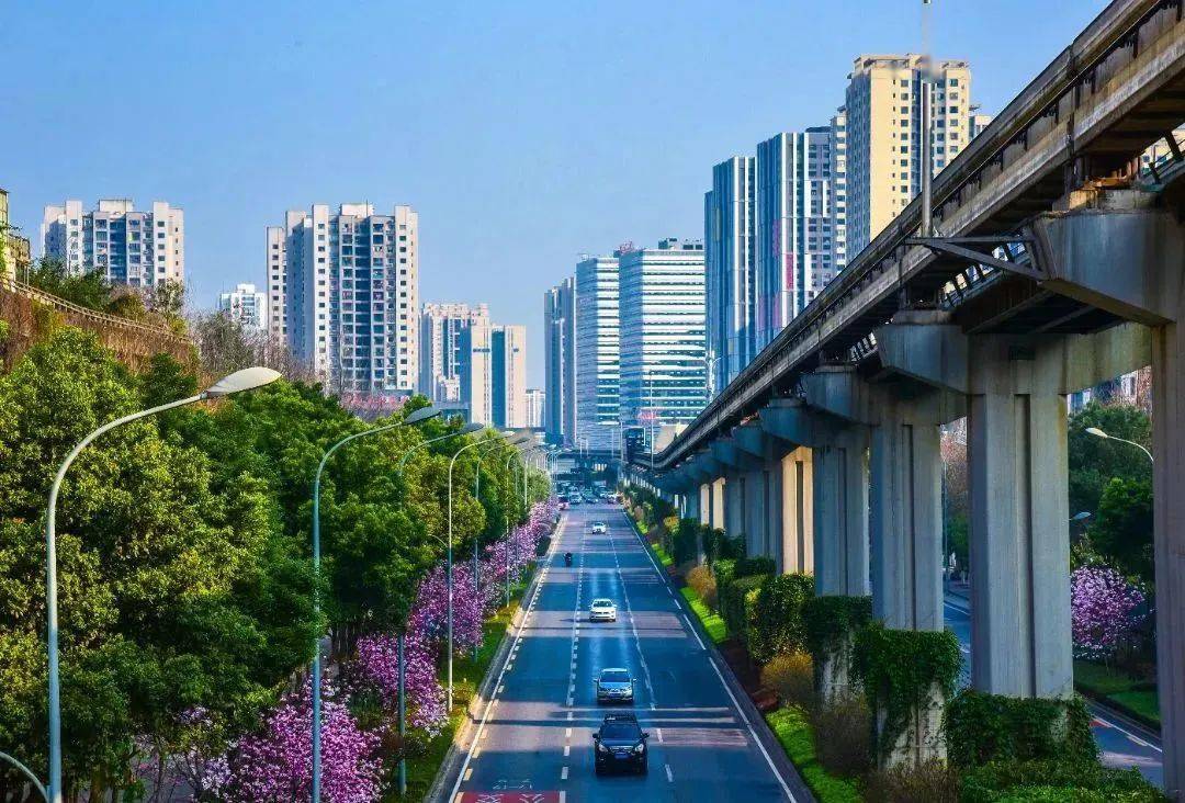菜园坝汽车站，城市交通的新亮点-第1张图片