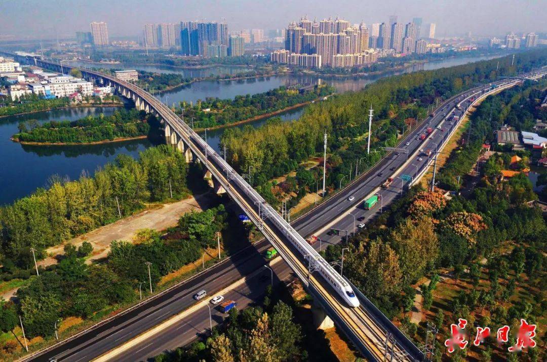 亳州长途汽车站，交通枢纽与城市门户