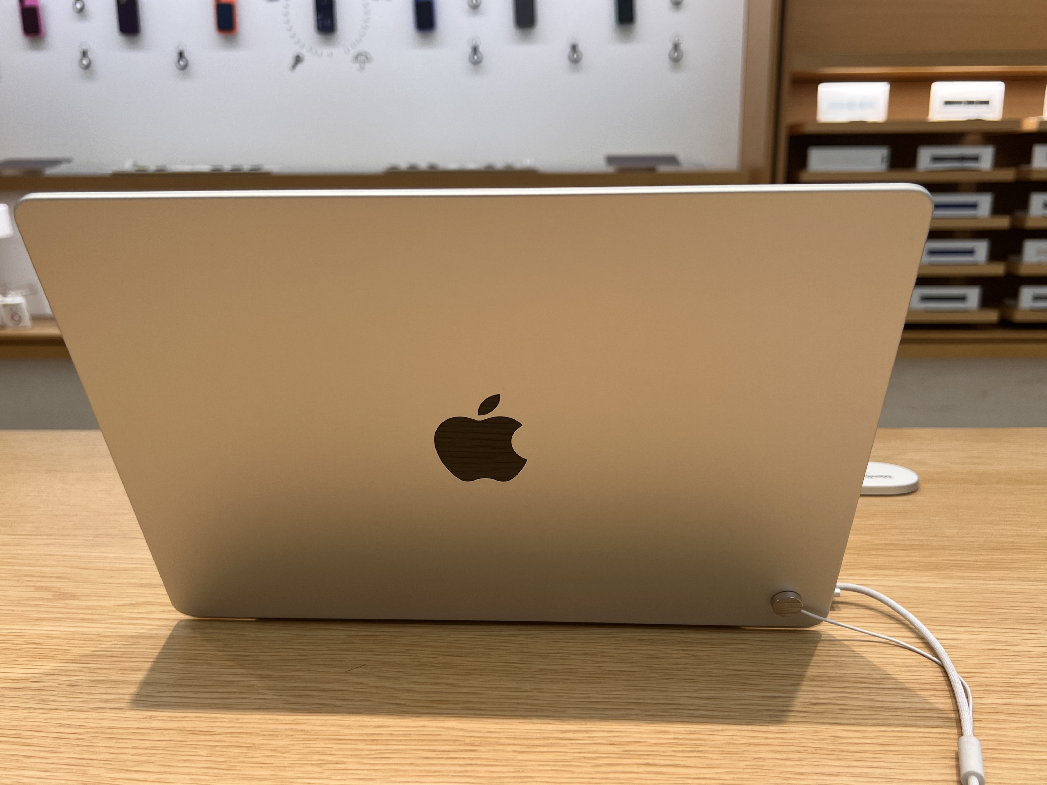 苹果macbookpro13.3英寸多少钱苹果MACBOOKPRO13，高效与便携的完美结合