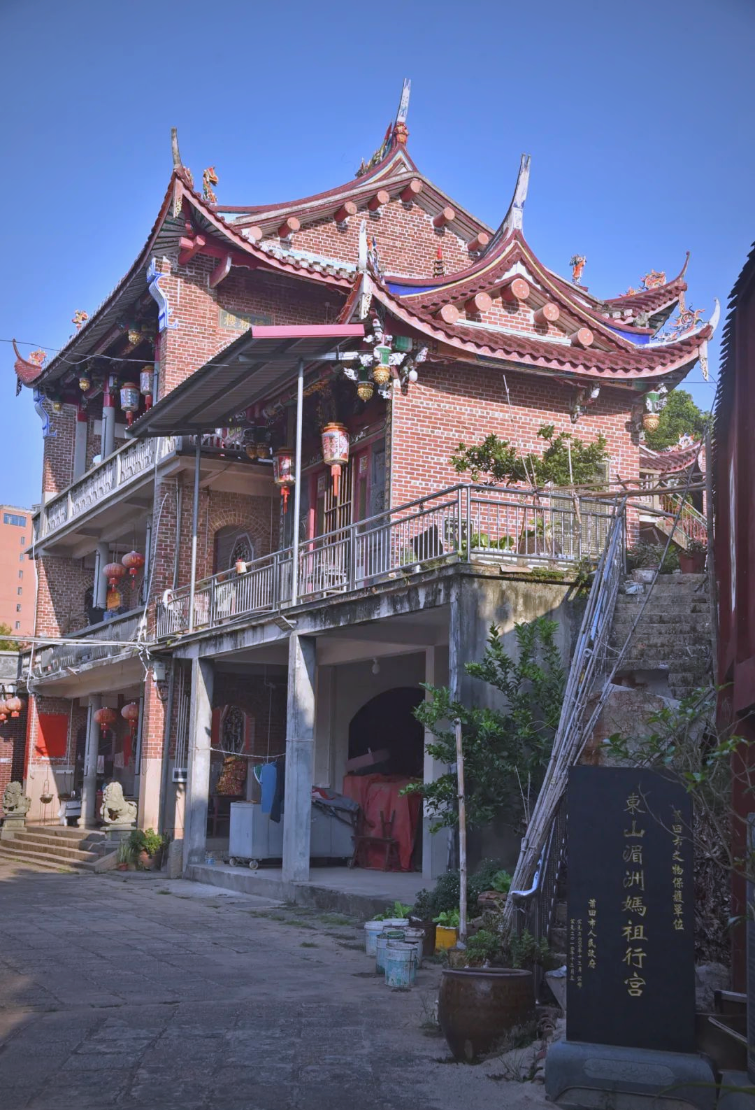 莆田步行街文峰宫图片莆田步行街，繁华与历史的交织-第2张图片