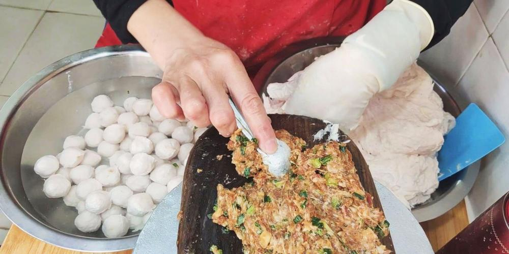 潮州鱼丸怎么做好吃潮州大鱼丸，传统美食的魅力-第1张图片