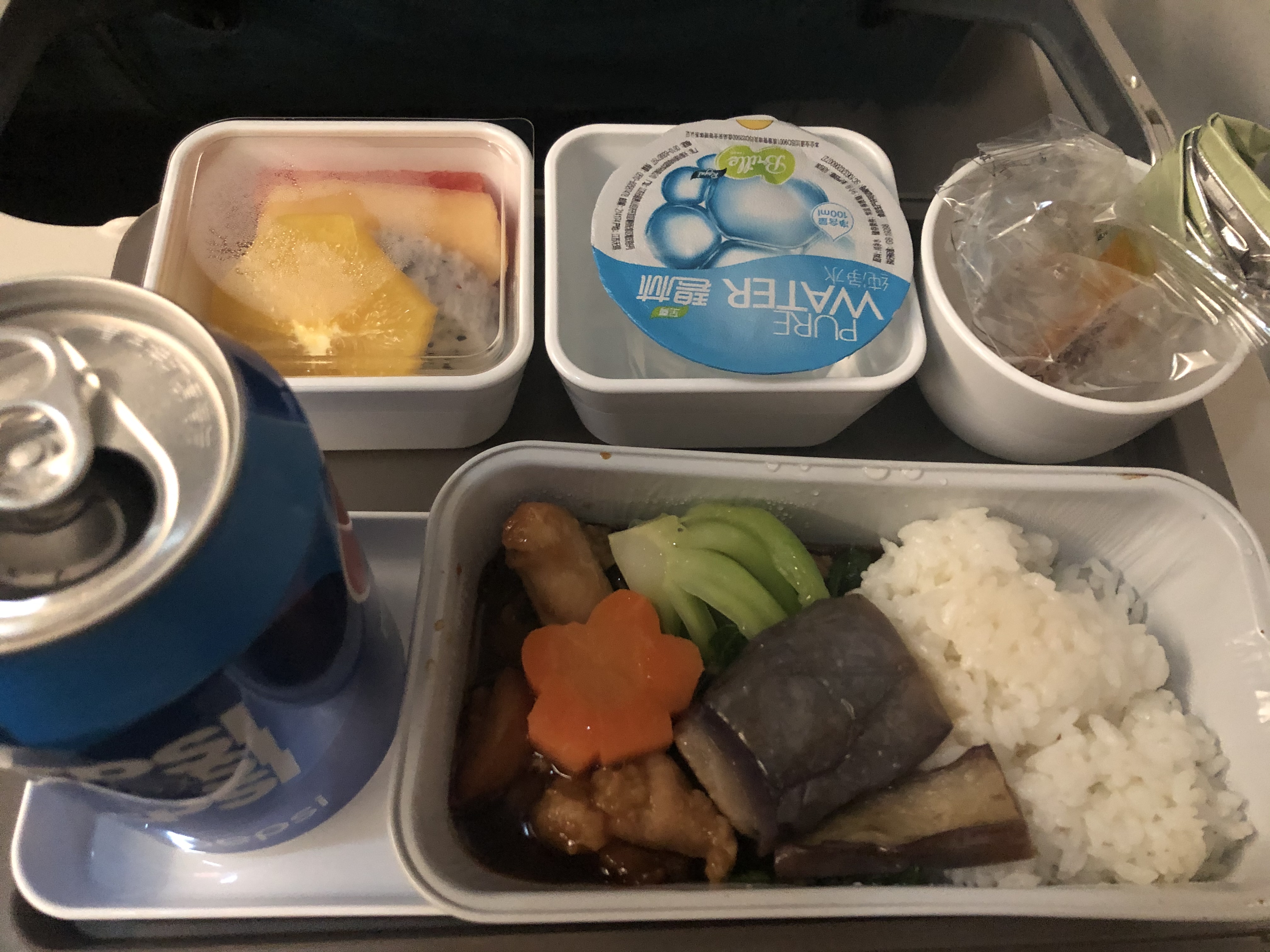 港龙国际大酒店港龙假期，畅享海滨度假之旅-第2张图片